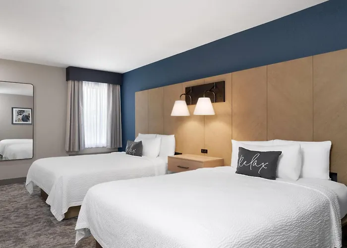 Eastland & Conference Ctr, Trademark By Wyndham Hotel